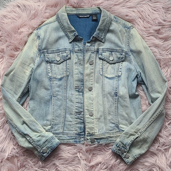 Dkny Jackets & Blazers - ▪︎DKNY DENIM JACKET▪︎
